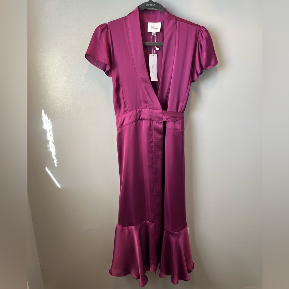 NWT Mauve Flower wrap dress size xs